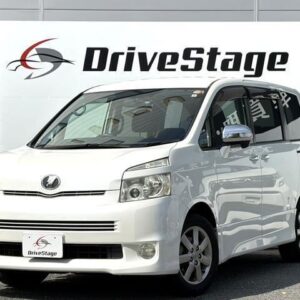 2009 Toyota Voxy pearl gasoline used car Japan export