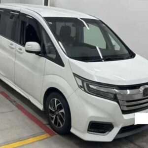 2019 Honda Stepwagon Spada pearl gasoline used car Japan export