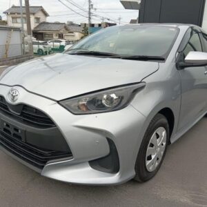 2024 Toyota Yaris silver gasoline used car Japan export