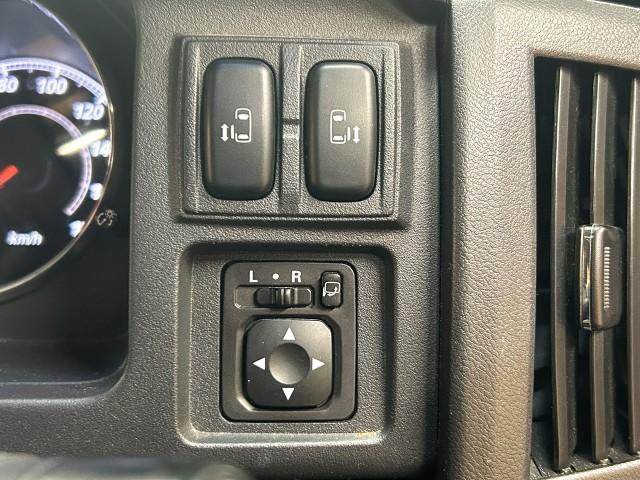 Ref:AUX-23325731 MITSUBISHI DELICA D:5 2015 16 Ref:AUX-23325731 MITSUBISHI DELICA D:5 2015 - Image 16