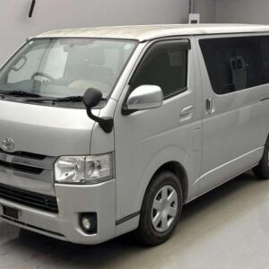 2015 Toyota Hiace Van silver gasoline used car Japan export