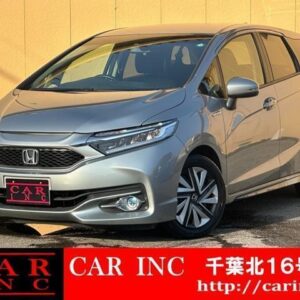 2016 Honda Shuttle silver hybrid used car Japan export