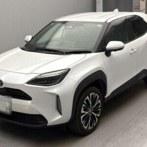 2024 Toyota Yaris Cross pearl gasoline used car Japan export