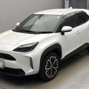 2025 Toyota Yaris Cross pearl gasoline used car Japan export