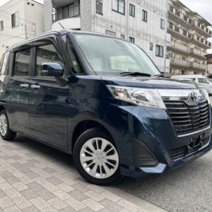2019 Toyota Roomy blue gasoline used car Japan export