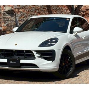 2021 Porsche Macan white gasoline used car Japan export