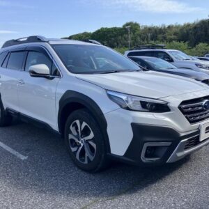 2023 Subaru Legacy Outback pearl gasoline used car Japan export