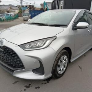 2024 Toyota Yaris silver gasoline used car Japan export