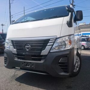 2022 Nissan Caravan white gasoline used car Japan export