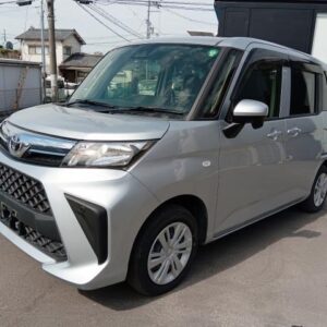 2024 Toyota Roomy silver gasoline used car Japan export