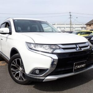 2017 Mitsubishi Outlander white gasoline used car Japan export