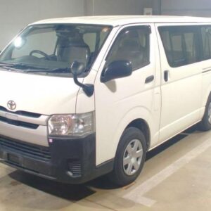 2018 Toyota Hiace Van white diesel used car Japan export