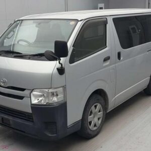 2016 Toyota Hiace Van silver diesel used car Japan export