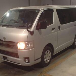 2020 Toyota Hiace Van silver diesel used car Japan export
