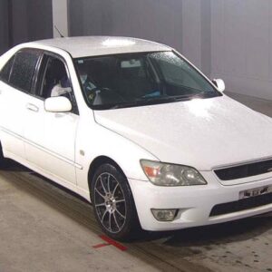 2001 Toyota Altezza white gasoline used car Japan export