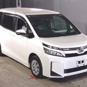 2018 Toyota Voxy pearl gasoline used car Japan export