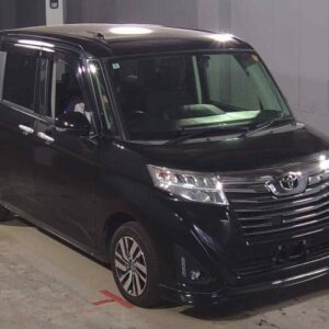 2018 Toyota Roomy black gasoline used car Japan export