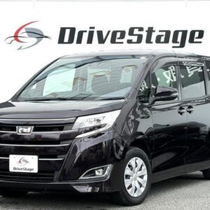 2017 Toyota Noah purple gasoline used car Japan export