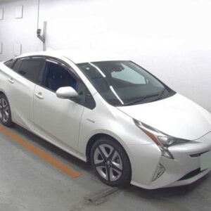 2016 Toyota Prius pearl gasoline used car Japan export