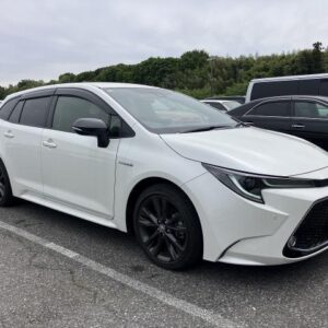 2020 Toyota Corolla Touring pearl gasoline used car Japan export