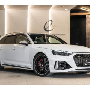2021 Audi Rs4 Avant white gasoline used car Japan export