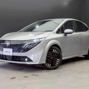 2025 Nissan Aura silver hybrid used car Japan export