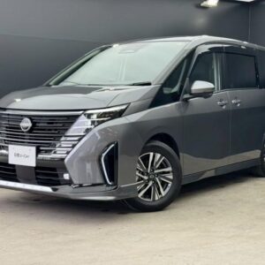 2023 Nissan Serena gray hybrid used car Japan export