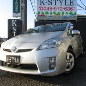 2010 Toyota Prius silver hybrid used car Japan export