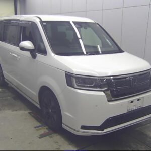 2025 Honda Stepwagon pearl gasoline used car Japan export