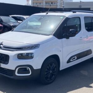 2023 Citroen Berlingo white diesel used car Japan export