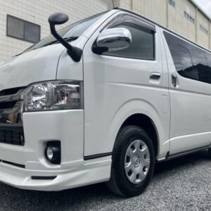 2018 Toyota Hiace Van pearl diesel used car Japan export