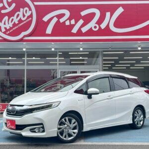 2018 Honda Shuttle pearl hybrid used car Japan export