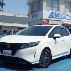 2022 Nissan Note white gasoline used car Japan export