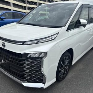 2023 Toyota Voxy pearl gasoline used car Japan export