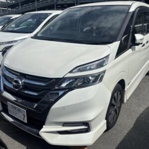 2017 Nissan Serena pearl gasoline used car Japan export