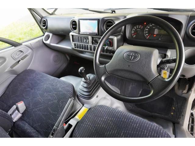 Ref:AUX-23418108 TOYOTA DYNA TRUCK 2017 3 Ref:AUX-23418108 TOYOTA DYNA TRUCK 2017 - Image 3