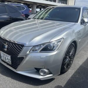 2015 Toyota Crown Hybrid silver gasoline used car Japan export
