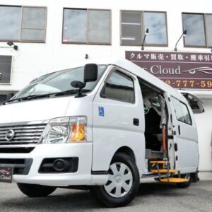 2010 Nissan Caravan Bus white gasoline used car Japan export