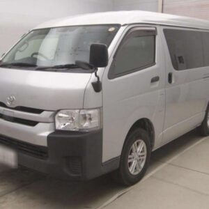 2018 Toyota Hiace Wagon silver gasoline used car Japan export