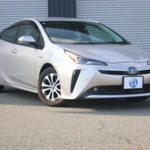 2019 Toyota Prius gold hybrid used car Japan export