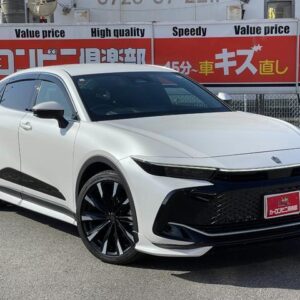 2023 Toyota Crown Crossover pearl hybrid used car Japan export