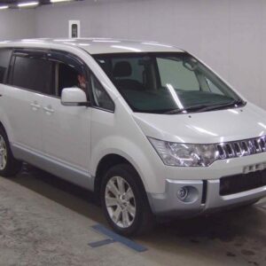 2014 Mitsubishi Delica D:5 pearl diesel used car Japan export
