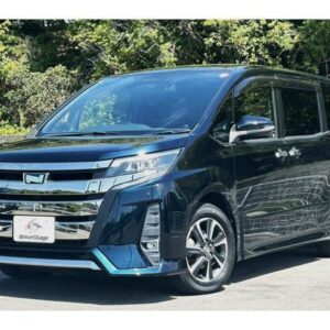 2018 Toyota Noah black gasoline used car Japan export