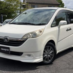 2005 Honda Stepwagon white gasoline used car Japan export