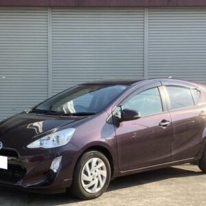 2015 Toyota Aqua purple hybrid used car Japan export