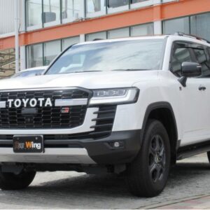 2024 Toyota Land Cruiser pearl gasoline used car Japan export