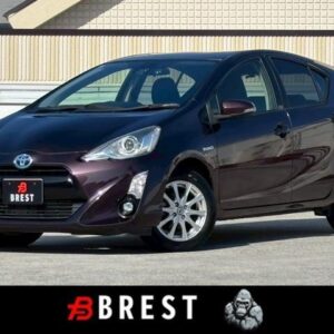 2015 Toyota Aqua purple hybrid used car Japan export