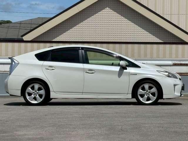 Ref:AUX-23442789 TOYOTA PRIUS 2012 2 Ref:AUX-23442789 TOYOTA PRIUS 2012 - Image 2