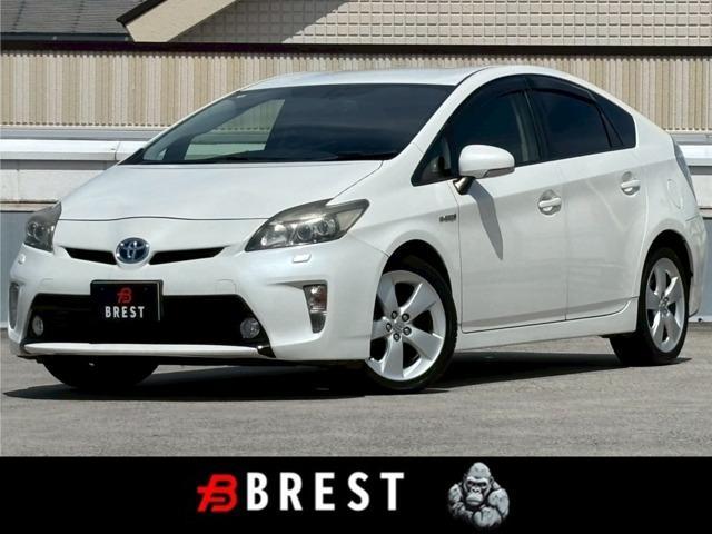 Ref:AUX-23442789 TOYOTA PRIUS 2012 1 2012 Toyota Prius white hybrid used car Japan export