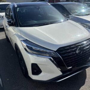 2022 Nissan Kicks pearl hybrid used car Japan export